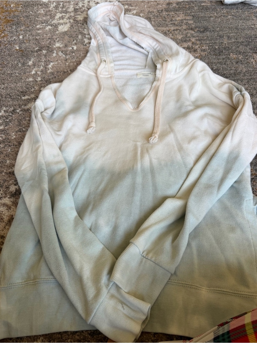 Ocean Drive Men's Crewneck Hoodie in Pale Blue and Off-White